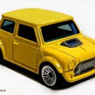 KEYCHAIN YELLOW AUSTIN MORRIS MINI COOPER 1275 CUSTOM Ltd Ed. GREAT GIFT