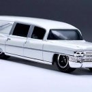 KEYCHAIN WHITE CADILLAC FLEETWOOD HEARSE FUNERAL GOTHIC COACH GREAT GIFT
