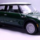 VERY RARE KEYCHAIN UK GREEN WHITE MINI COOPER NEW CUSTOM Ltd GREAT GIFT