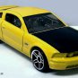 RARE KEYCHAIN YELLOW BLACK FORD MUSTANG GT CUSTOM Ltd GREAT GIFT NOVELTY