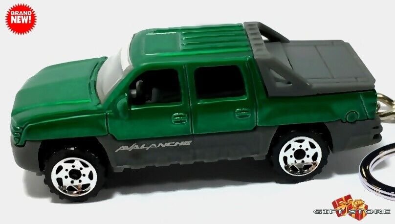 RARE KEYCHAIN GREEN CHEVY AVALANCHE Z71 CUSTOM Ltd Ed GREAT GIFT NOVELTY