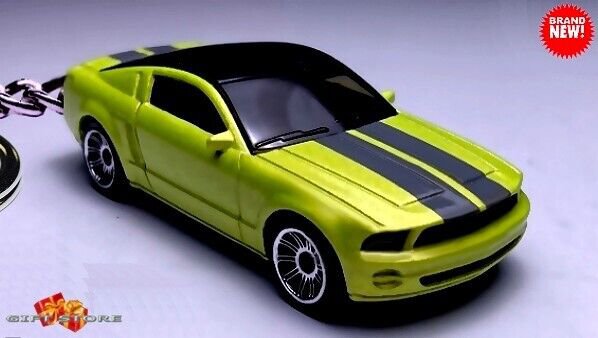 HTF KEYCHAIN GREEN FORD MUSTANG GT GREAT GIFT For BACKPACK & CAR DISPLAY