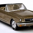 RARE CUSTOM KEYCHAIN GOLD 64½/65/66 FORD MUSTANG™ CONVERTIBLE GREAT GIFT