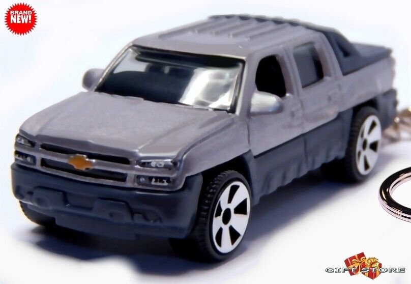 RARE KEYCHAIN SILVER CHEVY AVALANCHE CHEVROLET Z71 CUSTOM Ltd. NICE GIFT