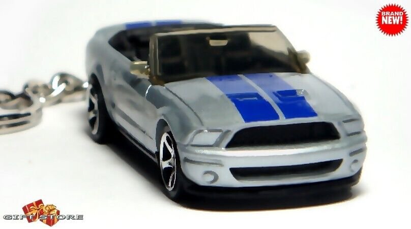 RARE KEYCHAIN SILVER BLUE FORD/SHELBY MUSTANG CONVERTIBLE Ltd GREAT GIFT