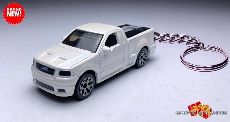 &iacute;&nbsp;&frac14;&iacute;&frac34;� RARE HTF KEYCHAIN WHITE FORD F150 CUSTOM Ltd EDITION GREAT GIFT or DIORAMA &iacute;&nbsp;&frac14;&iacute;&frac34;�
