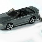 ������������������������ RARE ������ KEYCHAIN GREY 94~98 FORD MUSTANG CONVERTIBLE ❤️GREAT GIFT