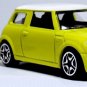 í ¼í¾í ¼í¾RARE KEYCHAIN YELLOW WHITE BMW MINI COOPER CUSTOM Ltd EDITION GREAT GIFTí ¼í¾í ¼í¾