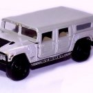 ������������HTF RARE KEYCHAIN WHITE HUMMER H1 HUMVEE WAGON GREAT GIFT & DESK DISPLAY������������