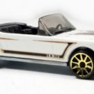 ������������RARE CUSTOM KEYCHAIN WHITE 64½/65/66 FORD MUSTANG CONVERTIBLE GREAT GIFT������������