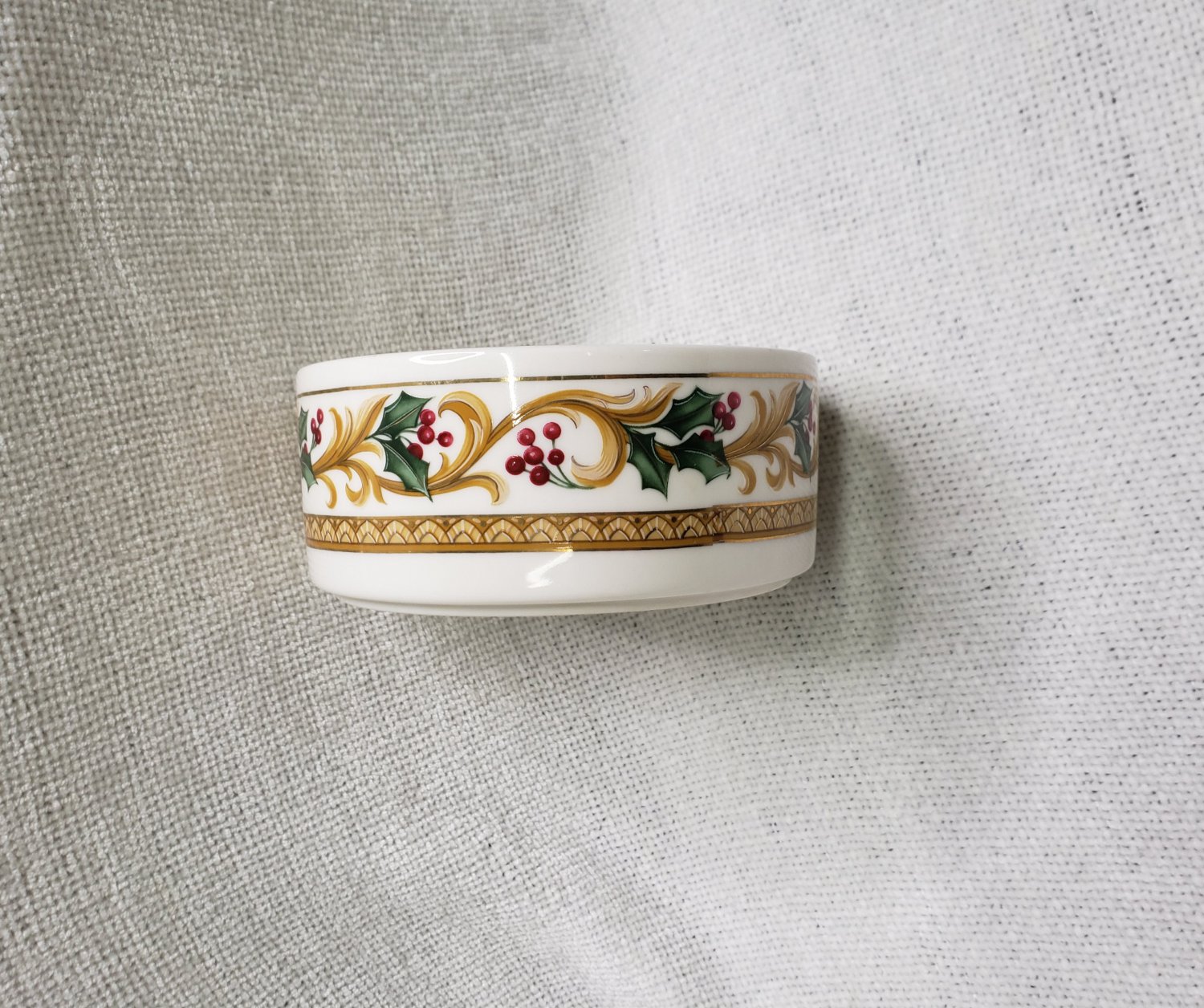 Candy Bowl Dish Round Powder Trinket Box Mikasa Holiday Orchard Vintage 1980s