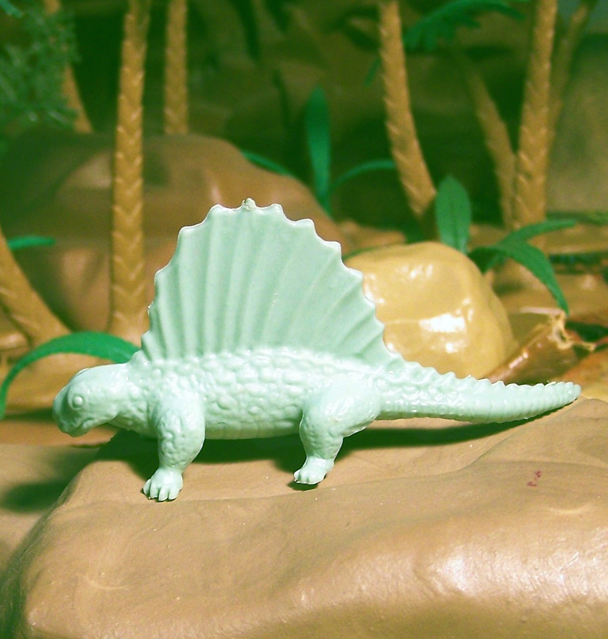 Marx Type III (1959/1971*) Dimetrodon Reptile Dinosaur Waxy Light Green (5-14-21)