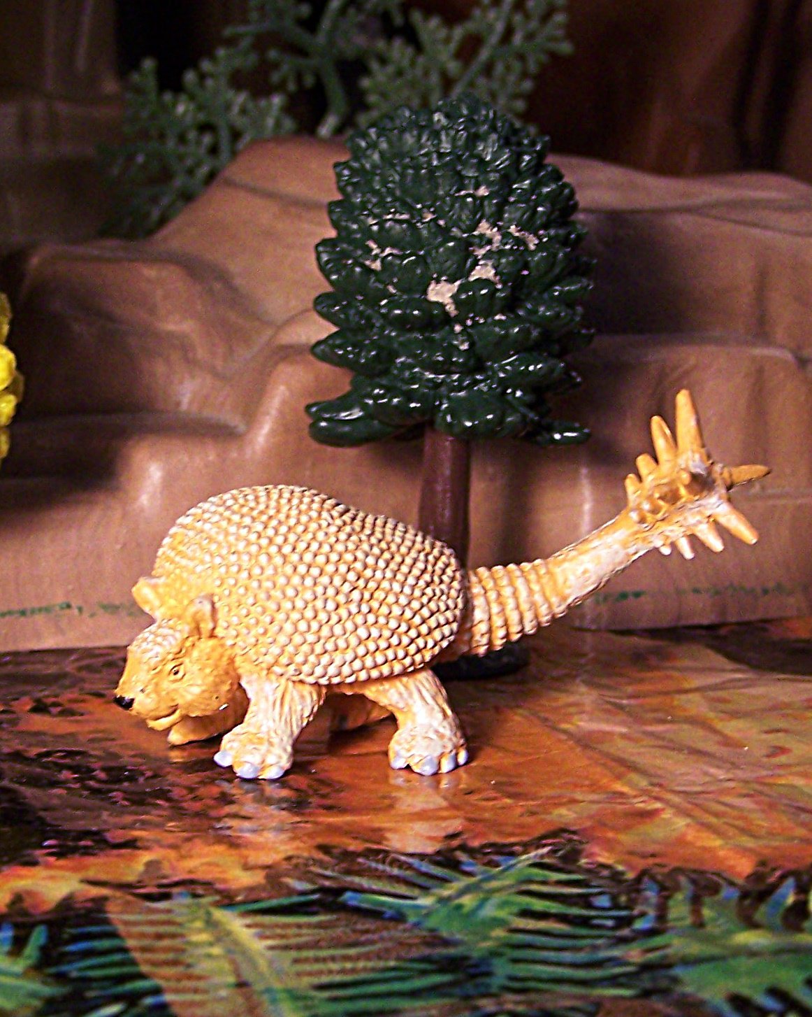 dinosaur that looks like a armadillo