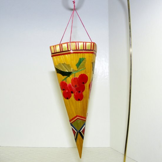 Christmas ornament straw cone shape berries holly