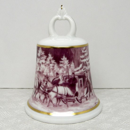 Bell Kaiser West Germany winter coach scene horses
