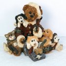 Boyds Bears & Friends Kringle and Company 2283 red coat 1996 Boyds Bears & Friends Kringle and Company 2283 red coat 1996
