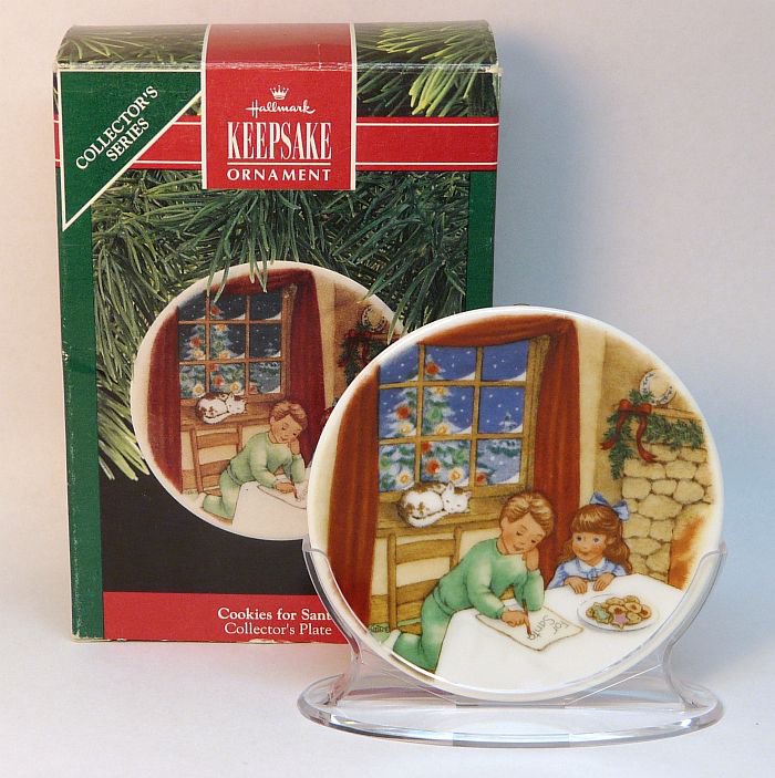 Hallmark miniature plate Christmas Cookies For Santa 1990 mini plate