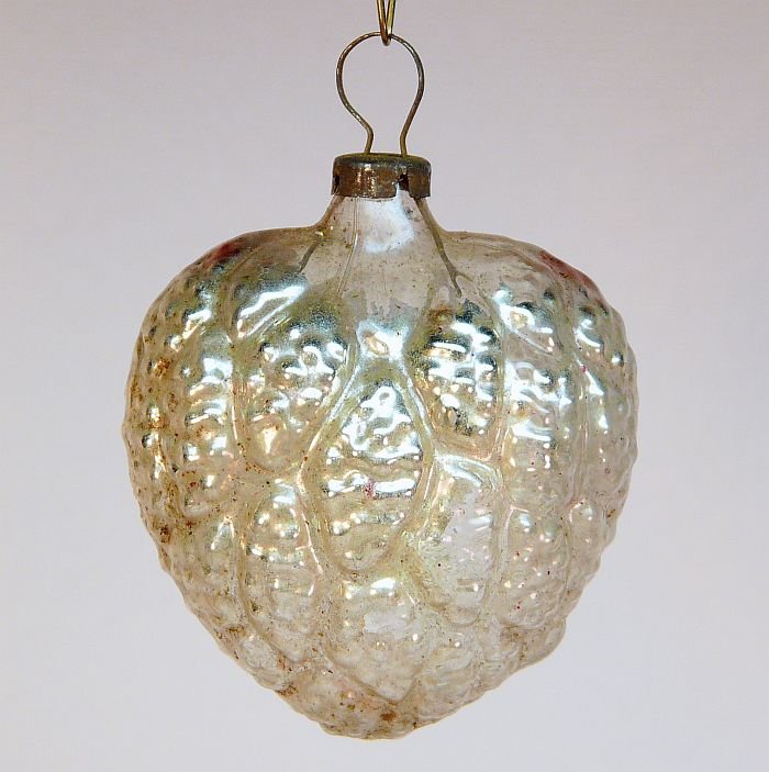 antique heart bumpy berries grapes blown glass Christmas ornament small