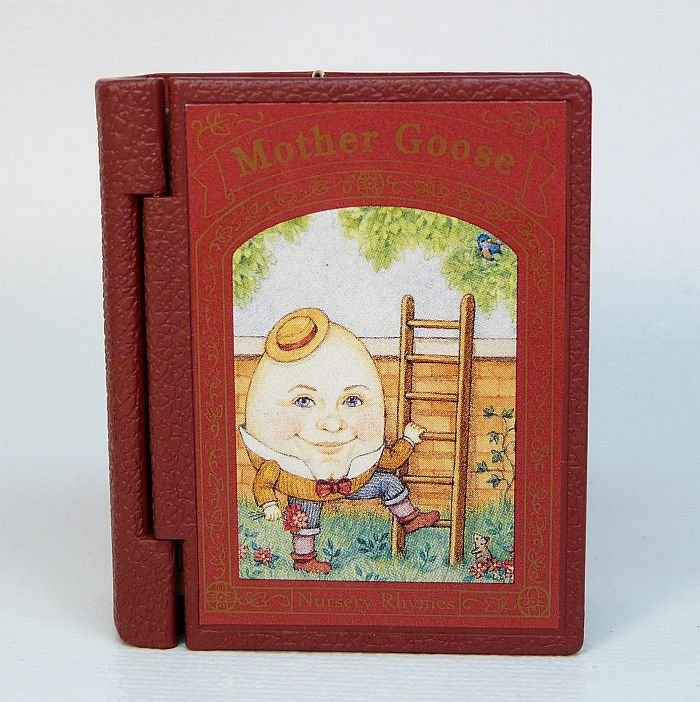 Hallmark Humpty Dumpty Christmas Ornament 1st in Mother Goose series