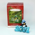 Hallmark colorway ornament Cool Decade 2001 repaint Christmas penguin 2 QX6992 Haddix
