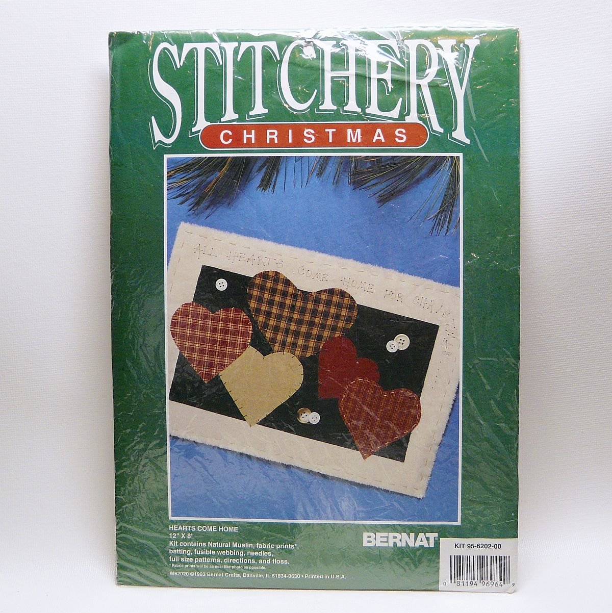 vintage Bernat Christmas Stitchery Kit Hearts Come Home country plaid