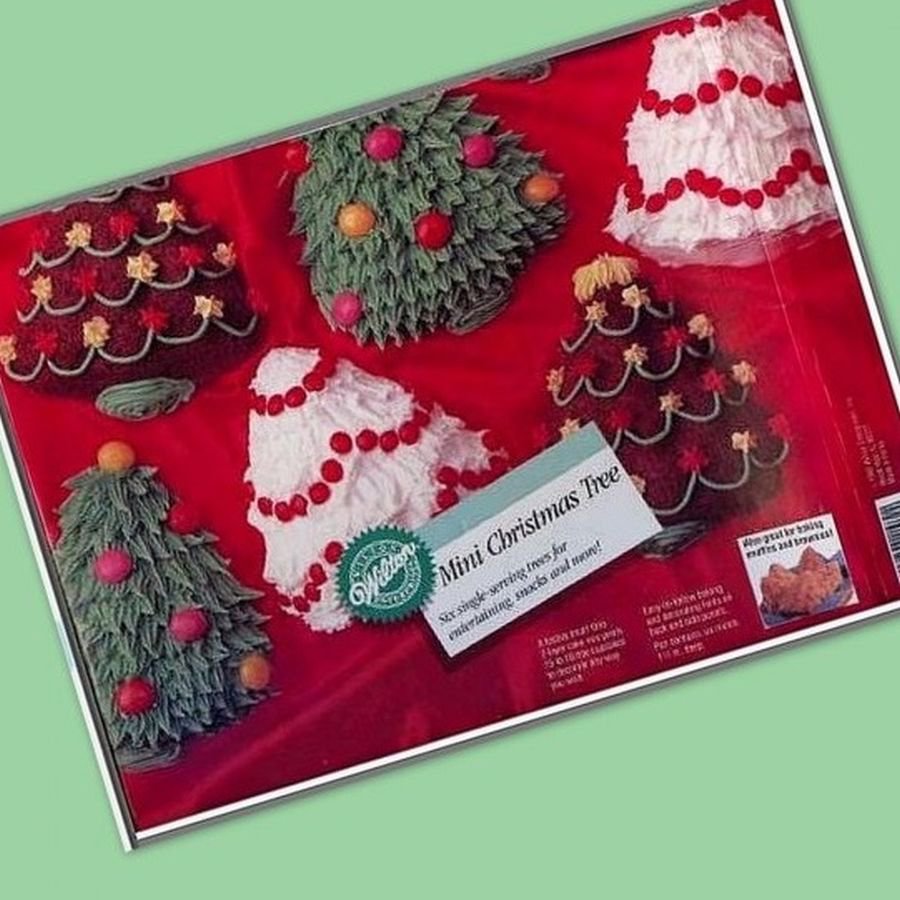 Vintage Wilton Mini Christmas Tree Cake Pan 2105 1779 with 6 sections 1984