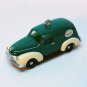 Hallmark Mama's Delivery Van small Christmas ornament QXG4571 2012
