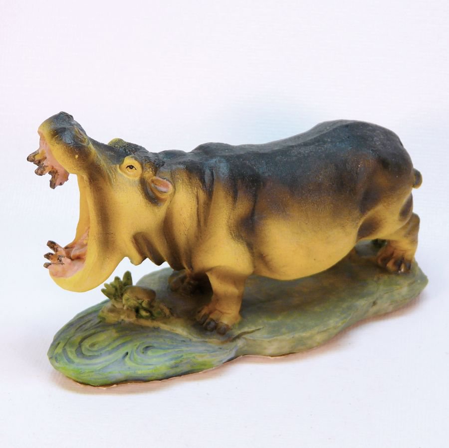 Polystone Hippo figurine
