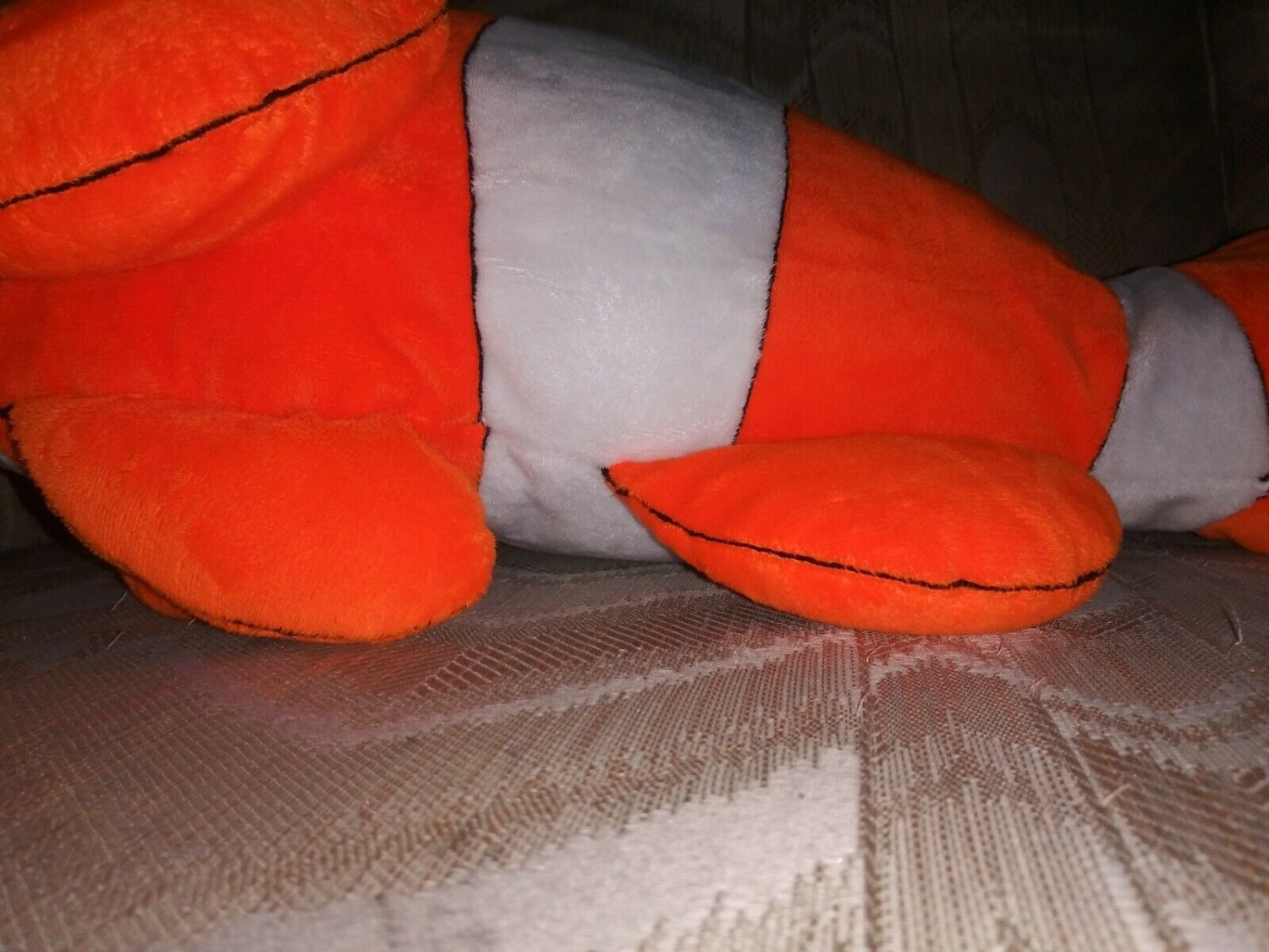 ricky the clownfish 24 inch