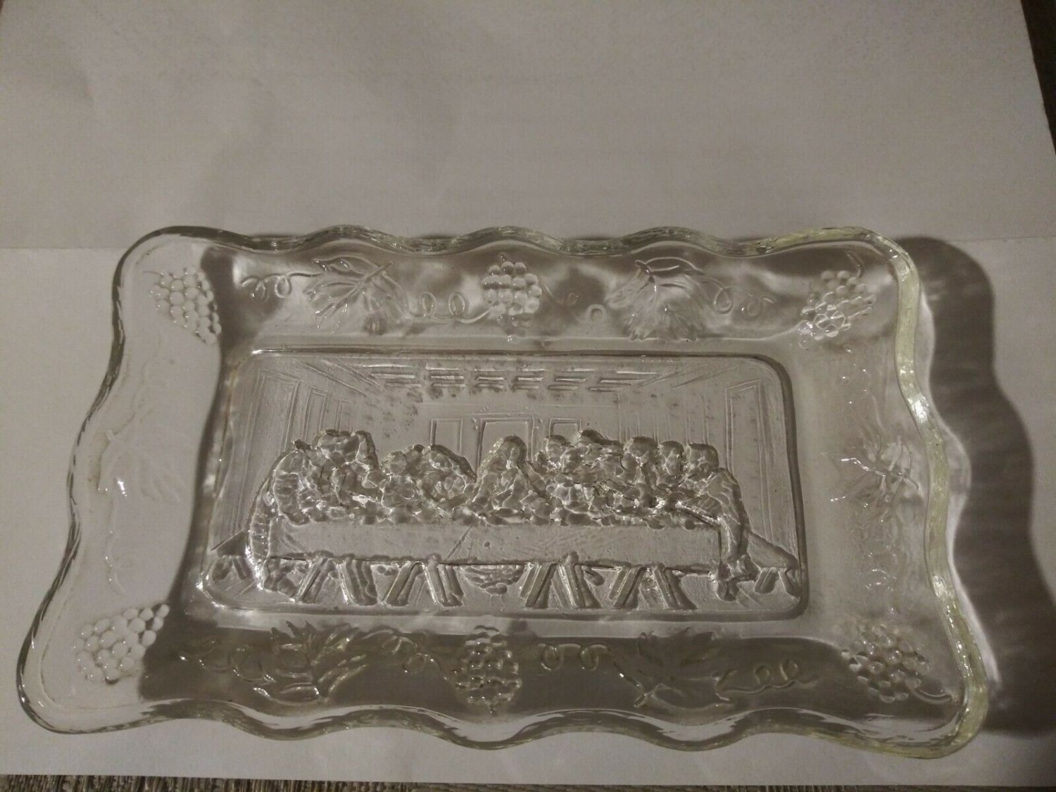 The Last Supper Glass Butter Soap Trinket Dish 53/8"x33/8" Vintage