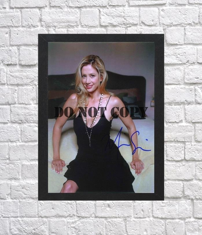 Mira Sorvino Autographed Signed Photo Poster 3 Mo1226 A4 8.3x11.7