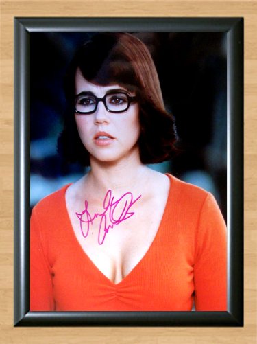Scooby Doo Linda Cardellini Signed Autographed Photo Poster tv925 A4 8.3x11.7""