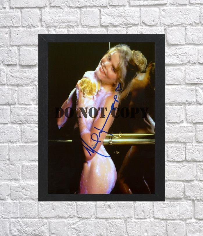 Mariel Hemingway Autographed Signed Photo Poster 2 mo1191 A3 11.7x16.5""