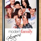 Modern Family Cast Signed Autographed Photo Poster tv870 A3 11.7x16.5""