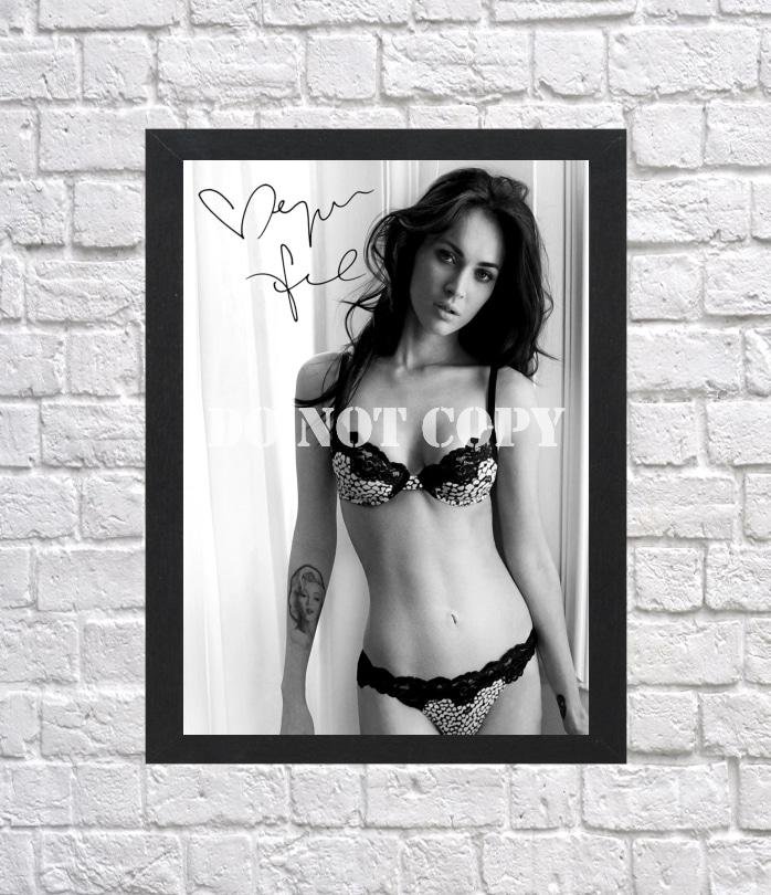 Megan Fox Signed Autographed Photo Poster mo1621 A2 16.5x23.4"