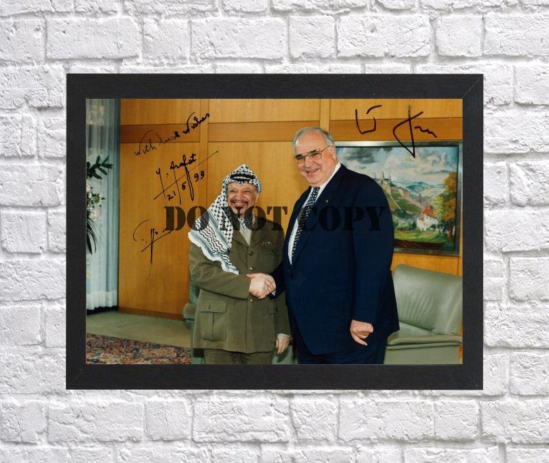 Yasser Arafat Hemut Kohl Autographed Signed Print Photo Poster h75 A2 16.5x23.4"