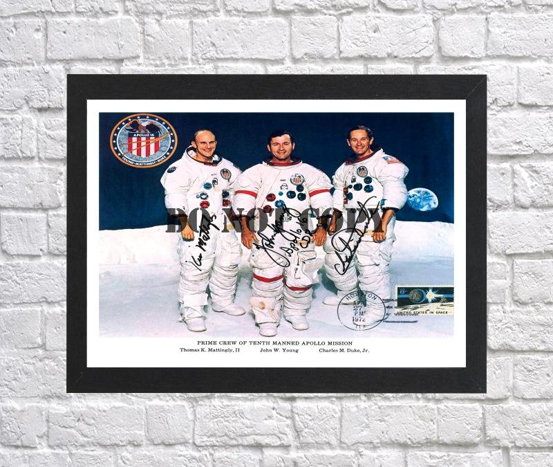 Apollo 16 Astronauts Autographed Signed Print Photo Poster h73 A2 16.5x23.4"