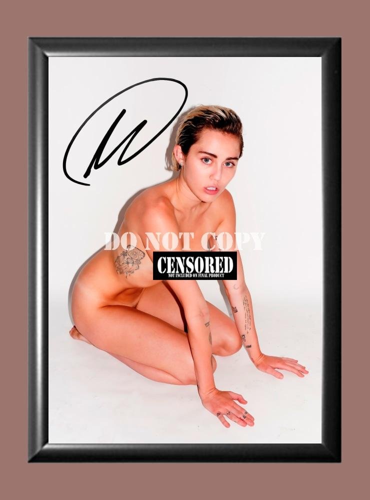Miley Cyrus 7 Signed Autographed Poster Photo A4 8.3x11.7""