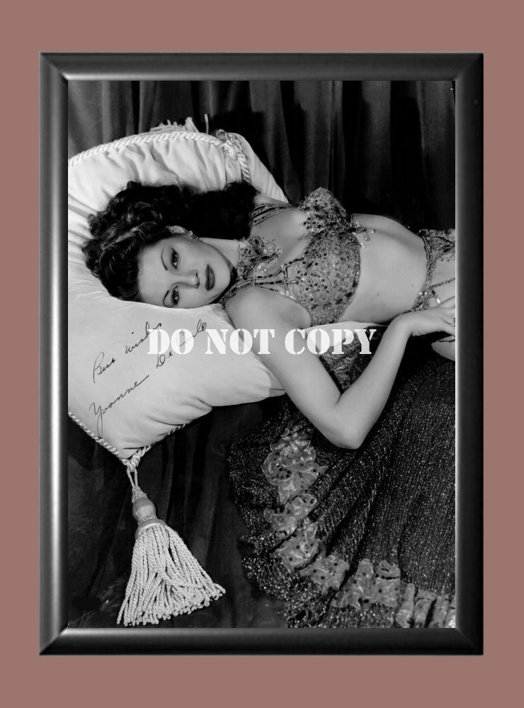 Yvonne DeCarlo The Munsters Signed Autographed Photo Poster A2 16.5x23.4"" TV1453A2