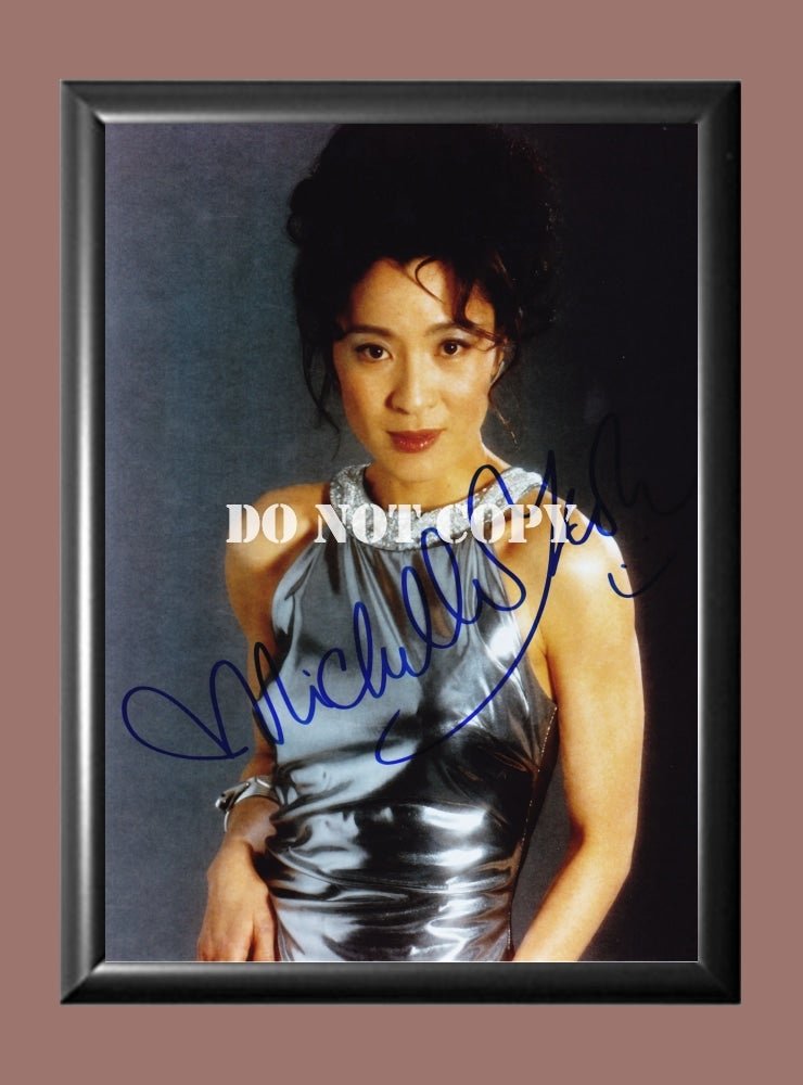 Michelle Yeoh Signed Autographed Photo Poster A2 16.5x23.4"" TV1326A2