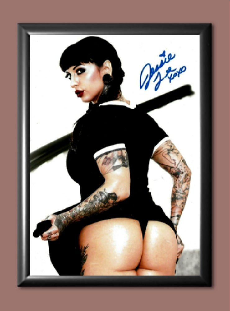Jessie Lee Adult Model Signed Autographed Poster Photo A4 8.3x11.7"" MO2766A4