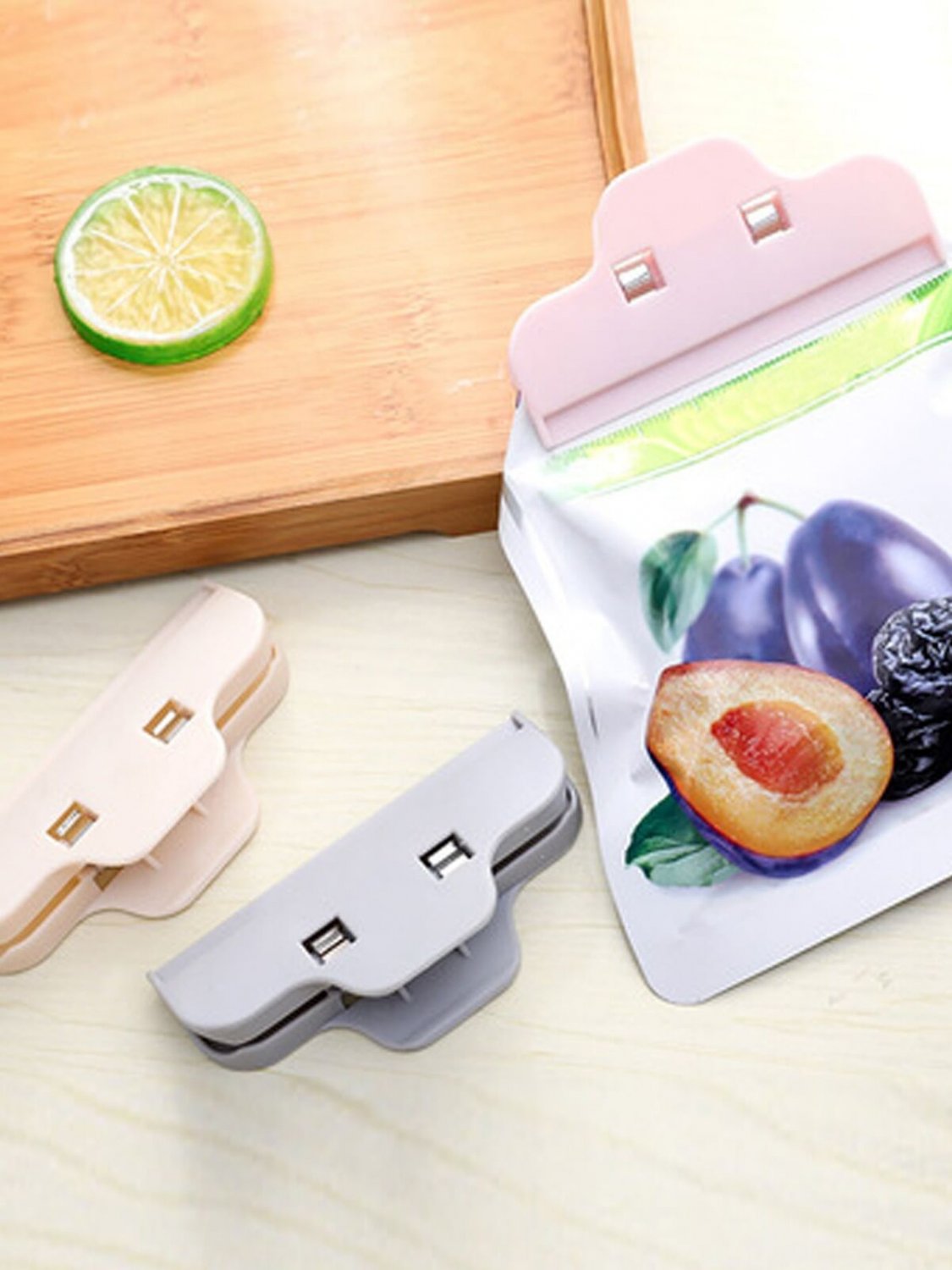 New 4pcs Random Color Food Sealing Clip Food Snack Storage Seal Sealing Bag Clip