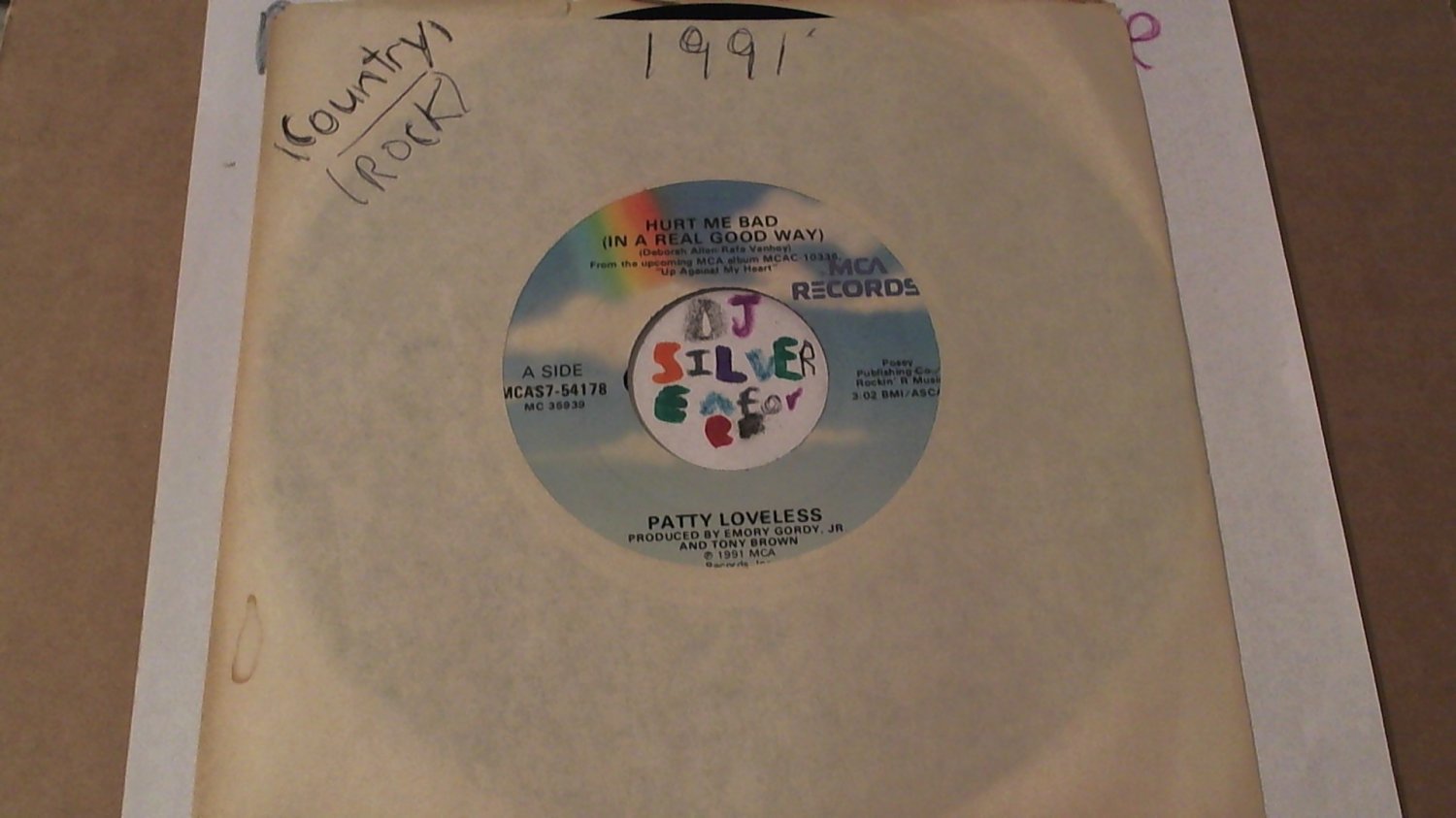 artiste: Patty Loveless side A: Hurt Me Bad / B: God Will label: MCA Records (Used) 7"