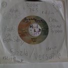 artiste: Sizzla side A: Defend It / Versatile side B: Nuff Gal (Used) 7" artiste: Sizzla side A: Defend It / Versatile side B: Nuff Gal (Used) 7"