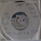 artiste: Papa San side A: How Fi Run Mi Life / B: Version (Used) 7" artiste: Papa San side A: How Fi Run Mi Life / B: Version (Used) 7"