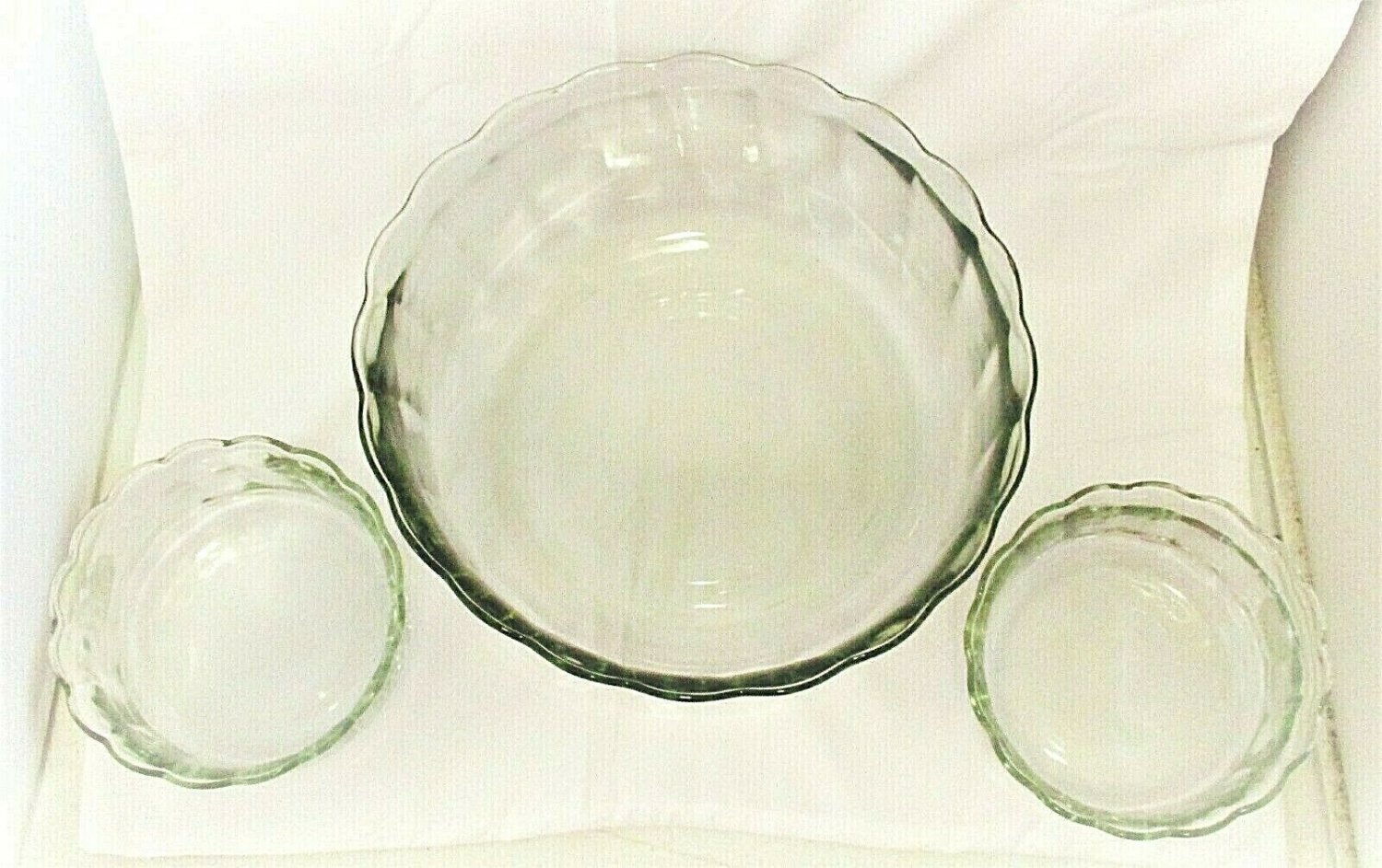 Vintage Clear Glass Scalloped Ribbed Design 10" Serving Bowl & Two 5.5