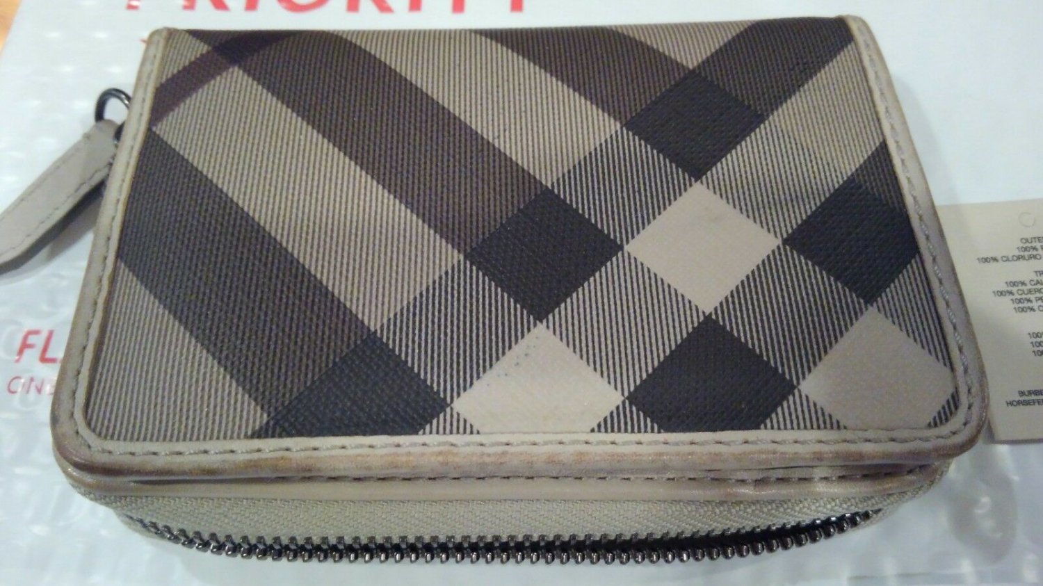 Burberry's Preowned Women's Pattern Brown Zipper Closure Wallet Purse Change Hot
