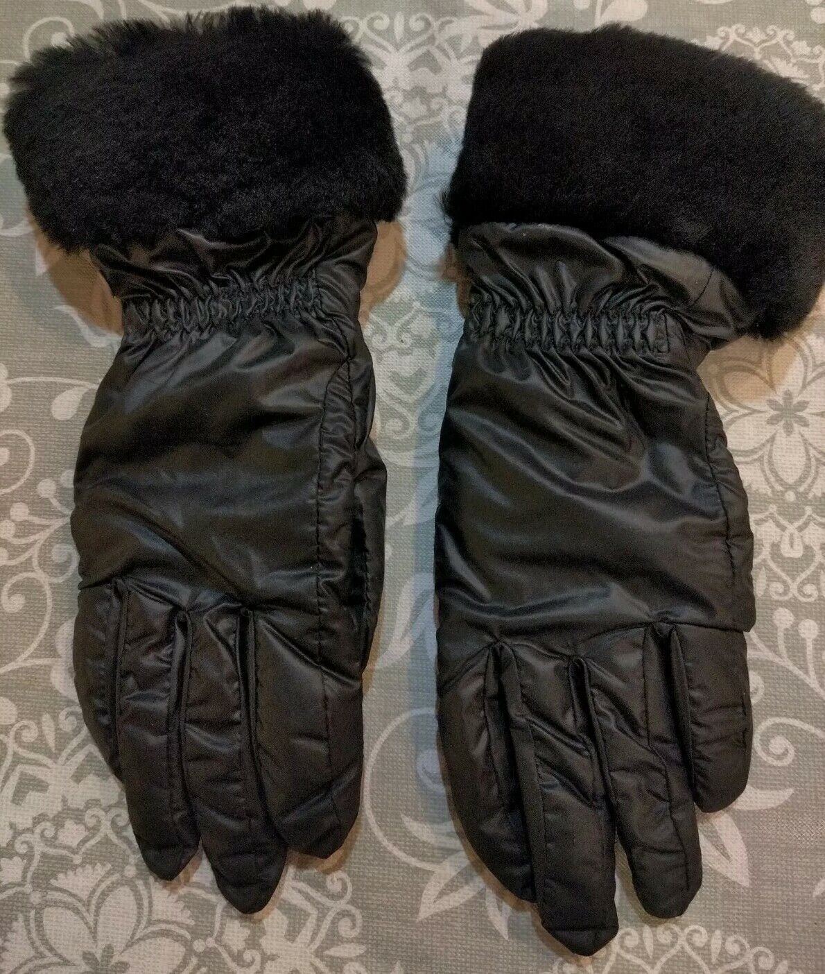 UGGS UGG FONTANNE SMART GLOVES SHEARLING TRIM BLACK S/M women's mitten leather