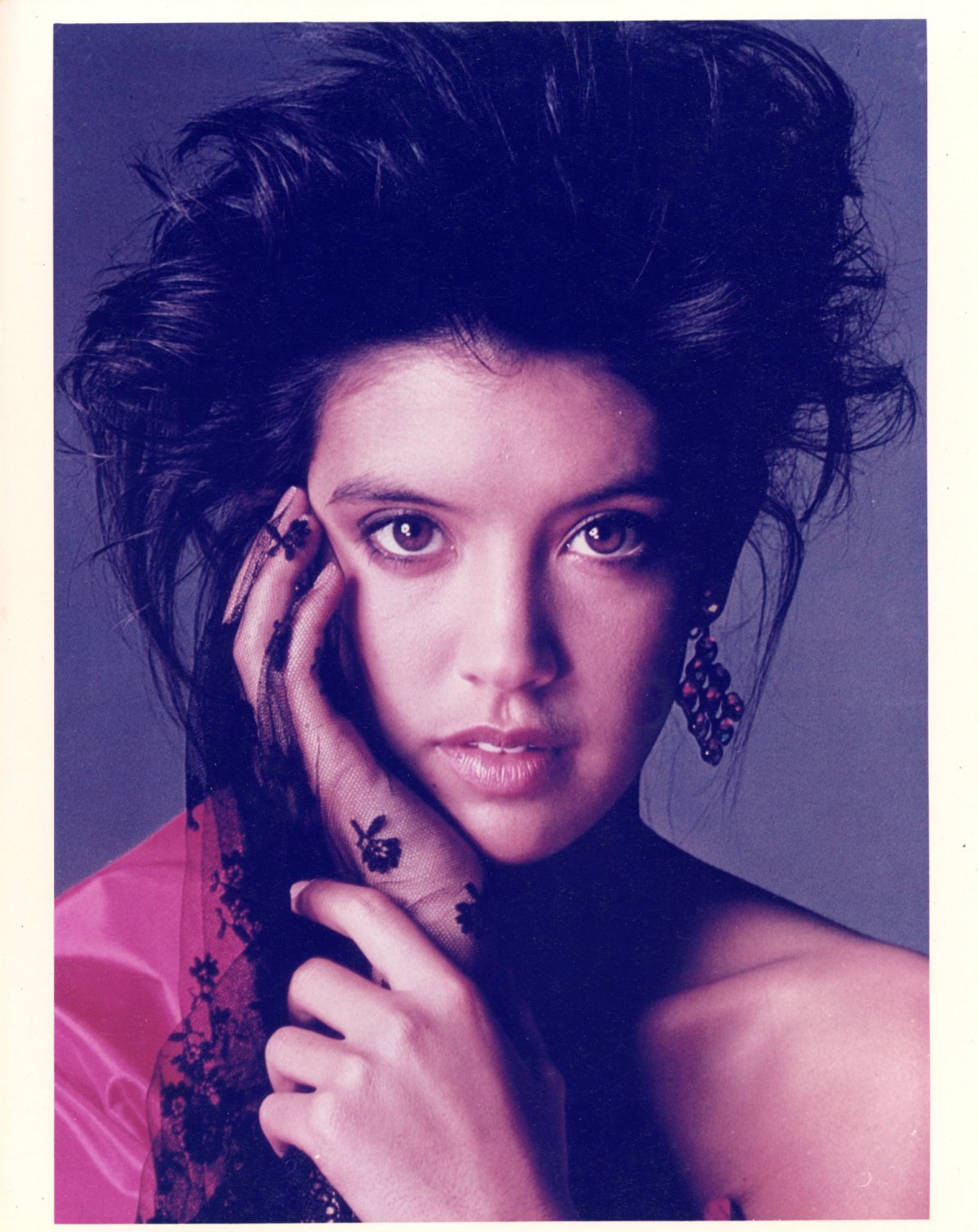 Phoebe Cates 8x10 Glossy Photo B6291