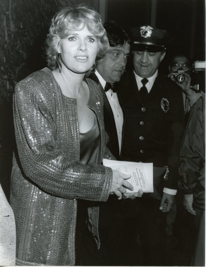 Sharon Gless 7x9 Original glossy photo #X2147